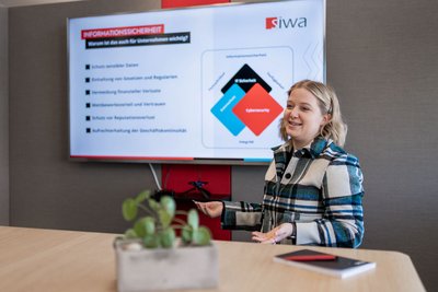 SIWA CISO hält eine Präsentation